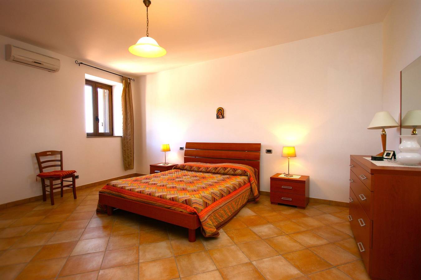 Appartamento intero, Appartamento vacanze per 4 persone con terrazza in Pisciotta, Cilento Coast
