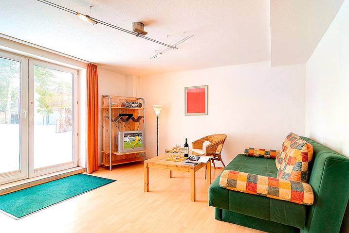 Ferienwohnung für 3 Personen, mit Terrasse in Prerow - 2