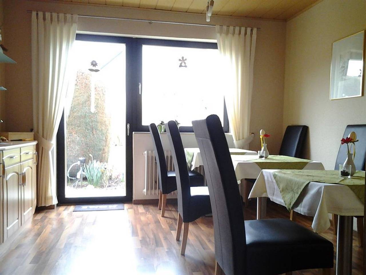 Privatzimmer Haus Waldblick - Doppelzimmer Dusche/Wc in Silz (Pfalz), Trifelsland