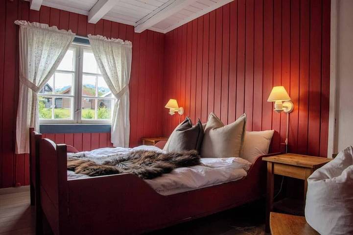 Authentic norwegian cabin by Hallingskarvet in Hol