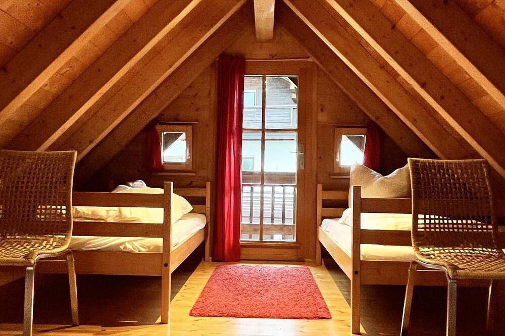 Ganze Wohnung, Ferienwohnung/App. für 12 Gäste mit 200m² in Bernbeuren in Bernbeuren, Romantische Straße