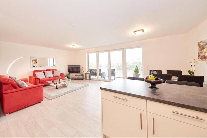 Ferienwohnung für 4 Personen, mit Balkon und Ausblick - 1