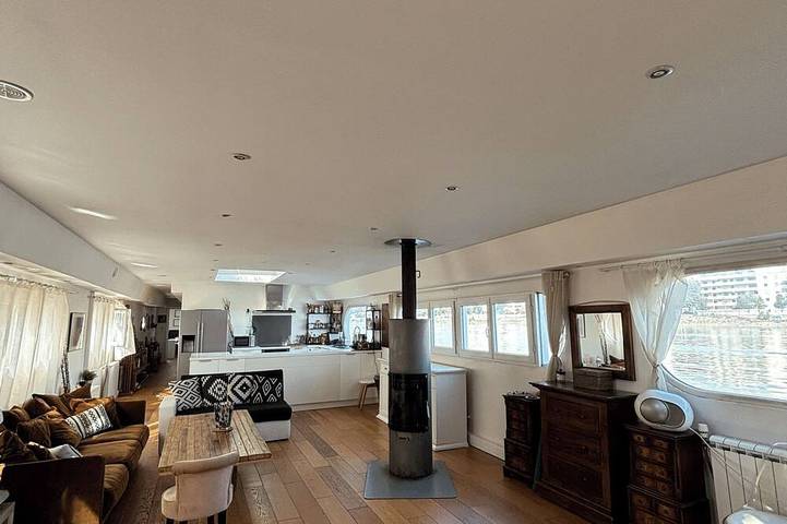 Péniche pour 8 personnes, avec jacuzzi et sauna dans les Hauts-de-Seine