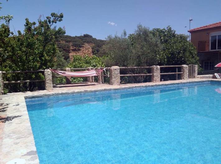 Casa de vacaciones para 16 personas, con vistas además de piscina y jardín - 1