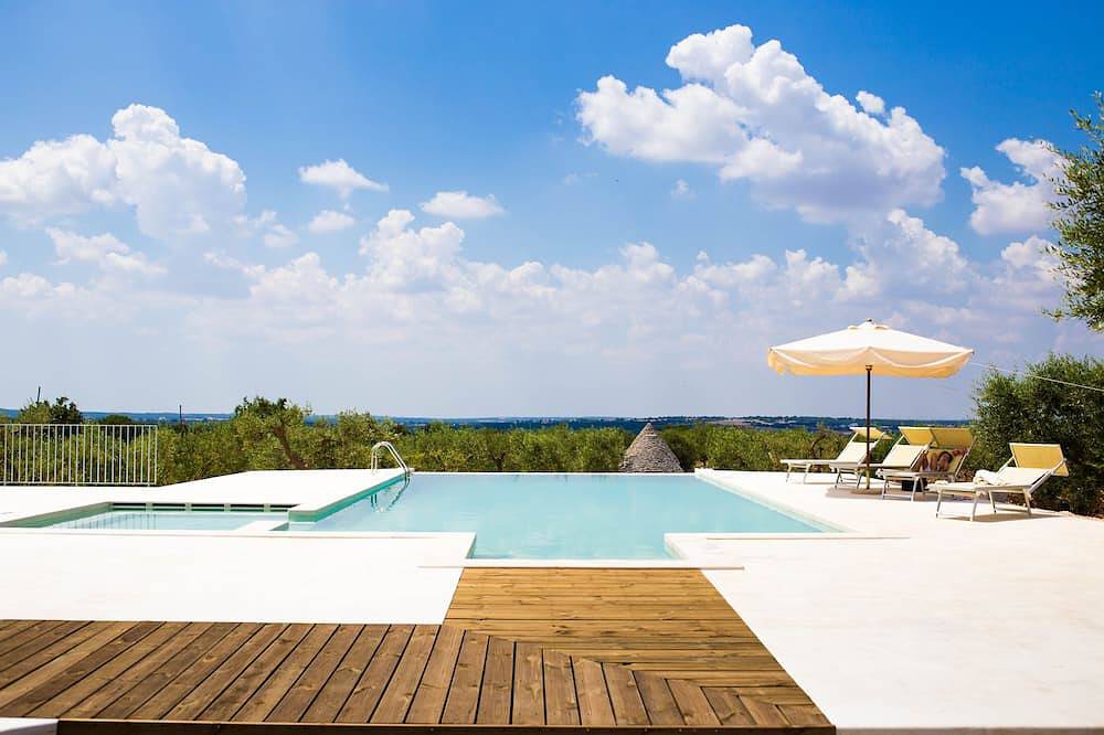 Villa Con Piscina per 6 Persone in Martina Franca, Valle D'Itria