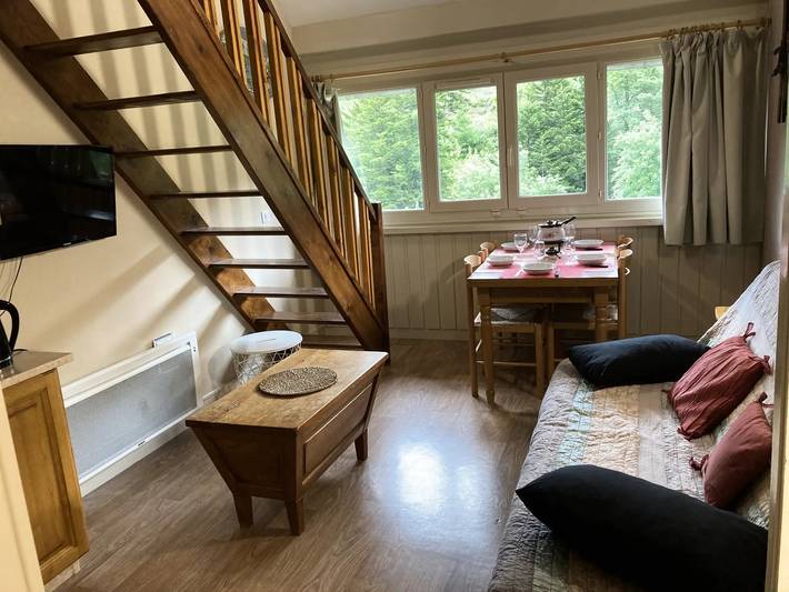 Gîte pour 5 personnes à Laveissière