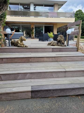 Gîte pour 8 personnes, avec terrasse ainsi que jacuzzi et piscine dans Saint-Jans-Cappel