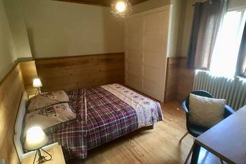 Location De Vacances pour 6 Personnes dans Les Rousses, Jura Francais, Photo 1