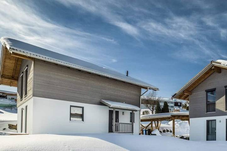 Chalet für 5 Personen, mit Terrasse und Garten in Steibis