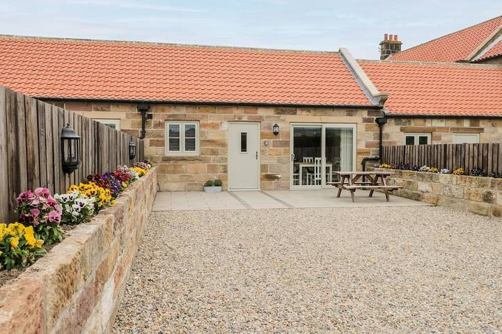 Cottage for 4 people, with garden, with pets in Yorkshire