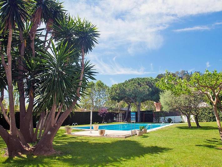 Ferienwohnung für 5 Personen, mit Pool und Kinderpool sowie Ausblick und Garten in Calella - 4