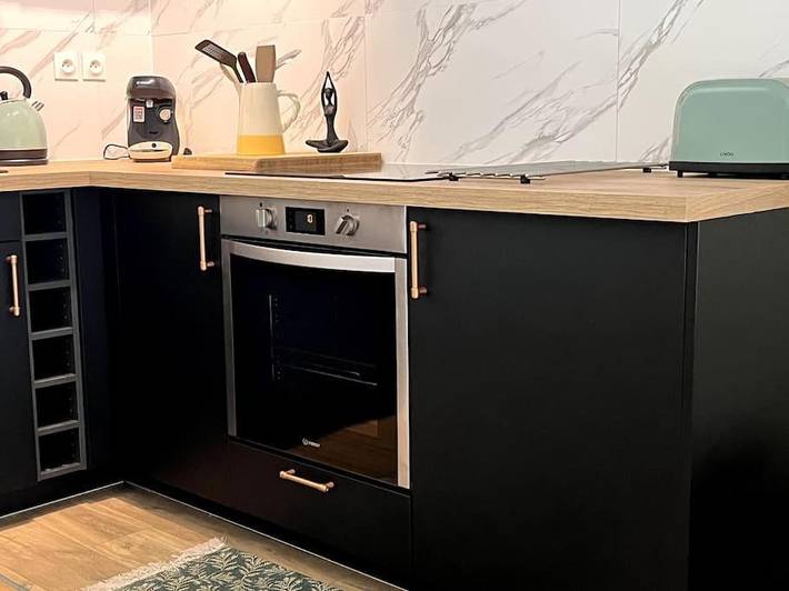 Gîte pour 4 personnes, avec piscine ainsi que balcon et vue à Brive-la-Gaillarde
