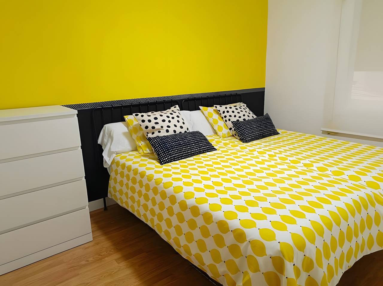 Ganze Wohnung, Apartment „A 5 Min De La Playa“ mit Balkon, Wlan und Klimaanlage in Premià de Mar, Costa del Maresme