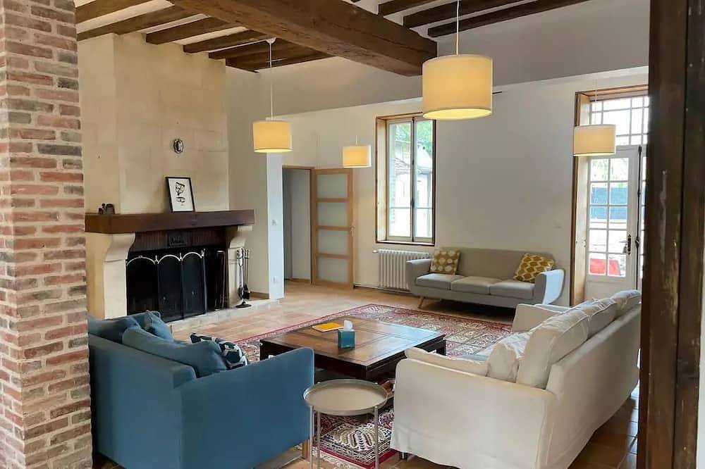 Maison De Vacances pour 12 Personnes dans Mont-près-Chambord, Vallée de la Loire