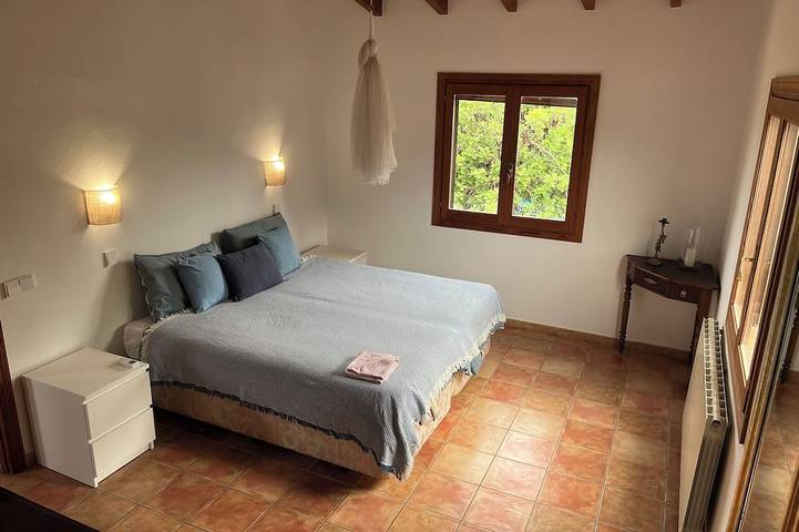 Relax & unwind: Stylish finca w/ pool, views & total privacy in Campanet, Interior de Mallorca