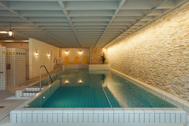 Ferienwohnung für 2 Personen, mit Balkon/Terrasse und Whirlpool sowie Terrasse und Garten in Todtnau - 2