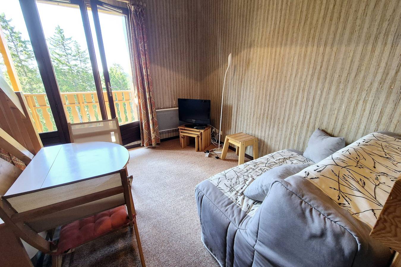 Appartement entier, Charmant Duplex au Pied des Pistes – Balcon Plein Sud & Mezzanine in Le Revard, Les Déserts