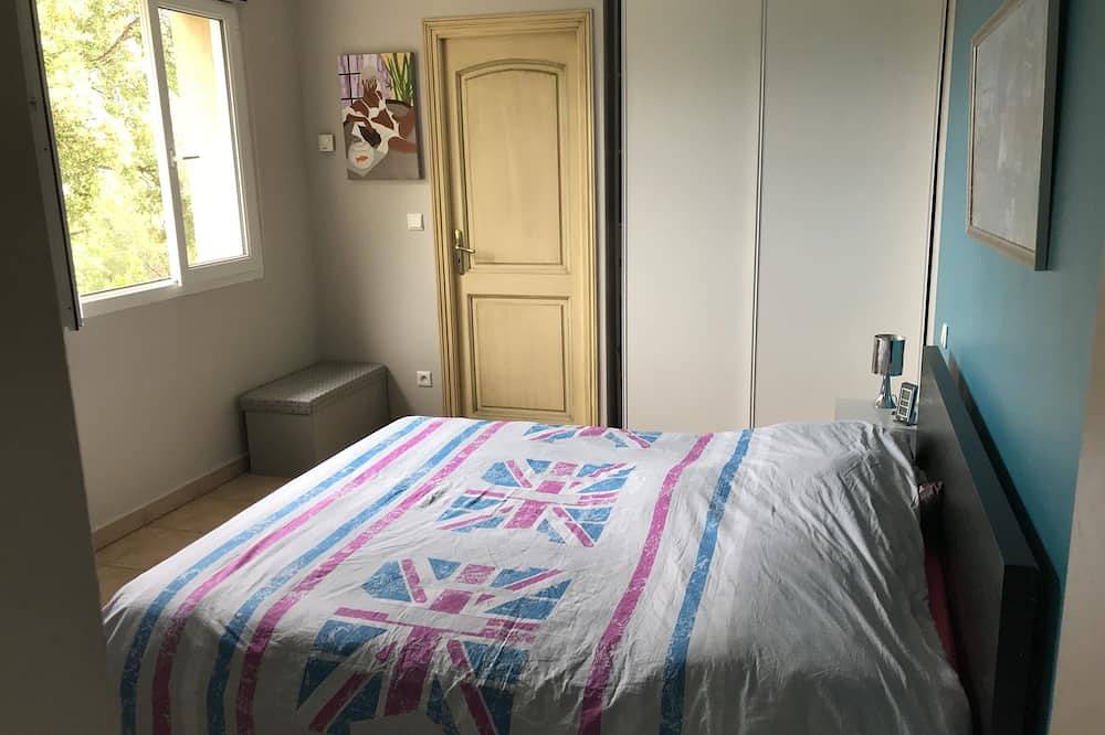 Carqueiranne Un Petit Coin De Paradis- Piscine -jeux  pour les enfants- in Carqueiranne, Région de Toulon