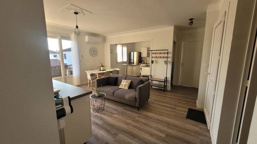 Gîte pour 8 personnes, avec balcon à Tarbes - 4