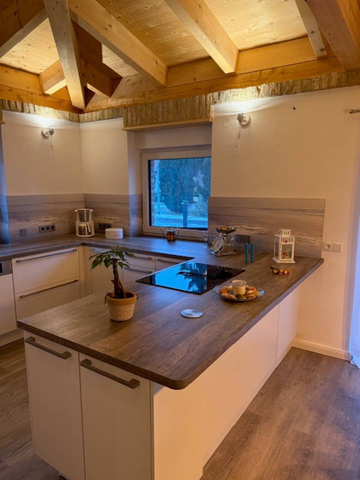 Bungalow „Villa Toscana“ mit privater Terrasse, Garten und Wlan in Ruhlsdorf, Teltow