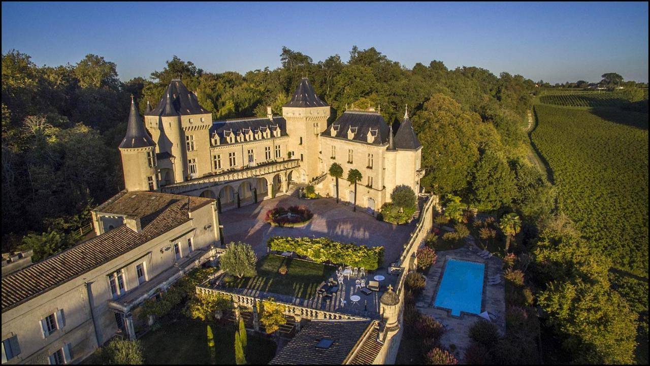 Chateau De La Riviere in La Rivière, Région de Libourne