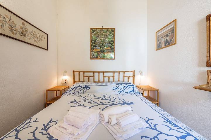 Villa pour 8 personnes, avec jardin ainsi que balcon et piscine, animaux acceptés à Villasimius - 4