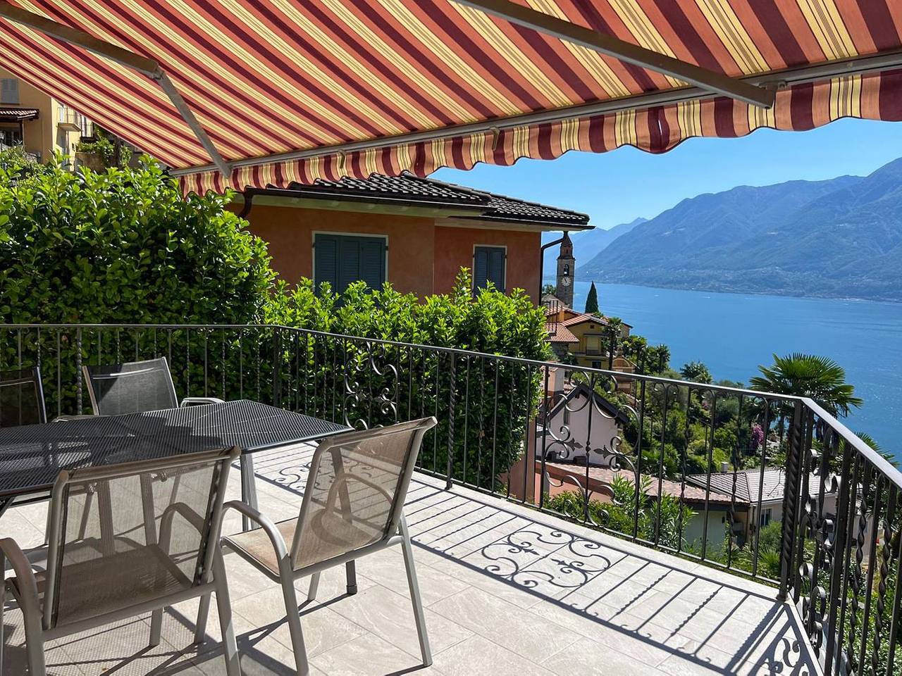 Apartamento entero, Molino Vecchio holiday apartment with stunning mountain views in Ronco sopra Ascona, Alpes Ticineses y del Verbano