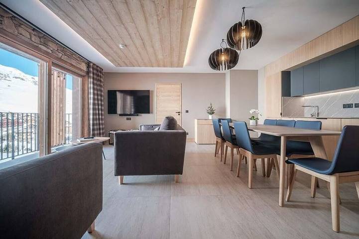 Gîte pour 8 personnes, avec Jacuzzi ainsi que Piscine et Sauna dans Office De Tourisme De Tignes Le Lac