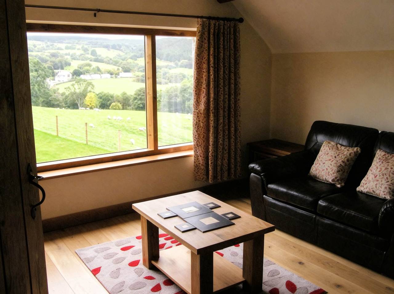 Tyn Y Celyn Canol in Denbighshire