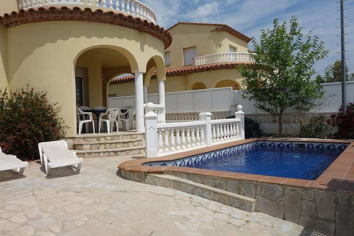 Chalet para 7 personas, con jardín y balcón - 1