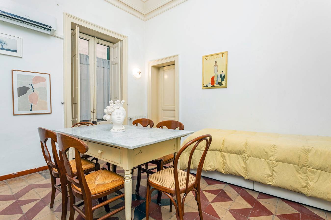 Apartment '2' with Private Terrace, Wi-Fi and Air Conditioning in Catania, Catania Province