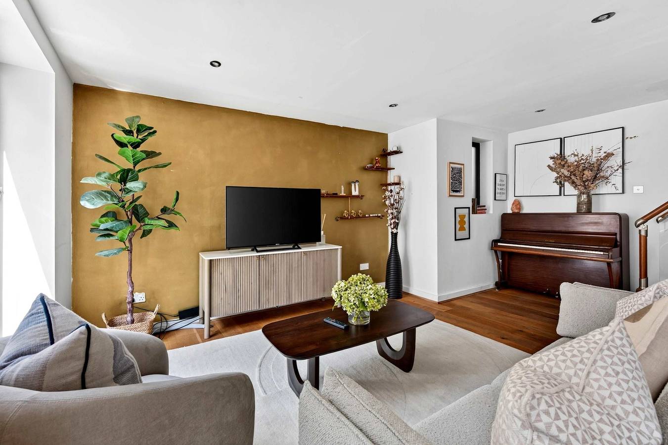 Entire apartment, Turville Street in London in Bethnal Green, London