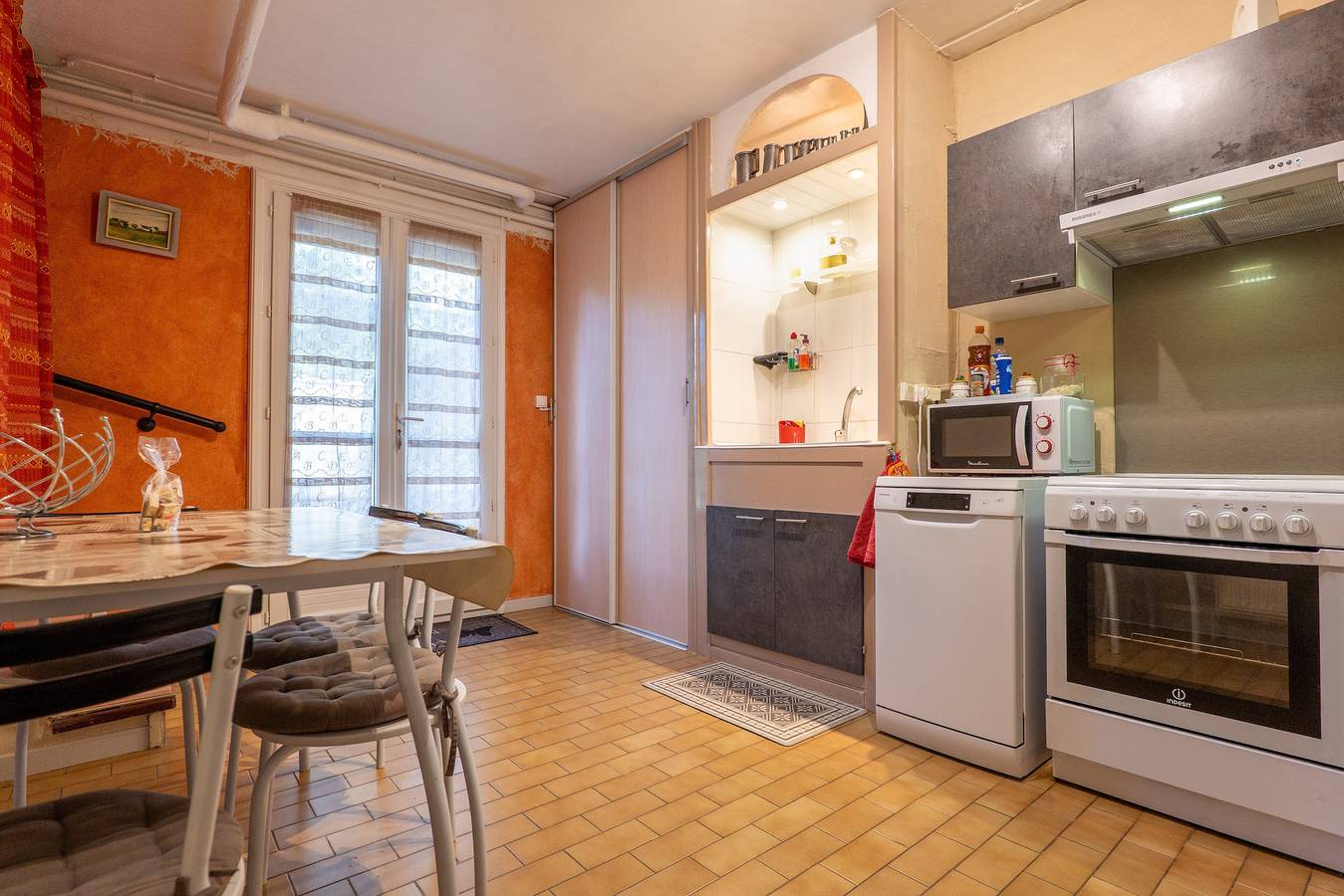 Holiday Home 'La Bastide De La Coda' with Wi-Fi in Châteauneuf-du-Rhône, Nyons region