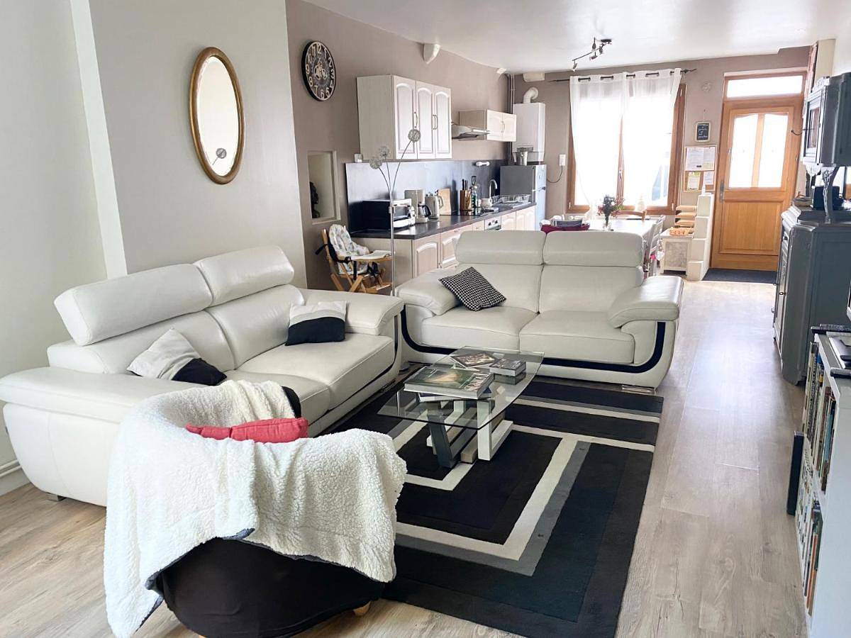 Four-Bedroom House in Loches, Région de Loches