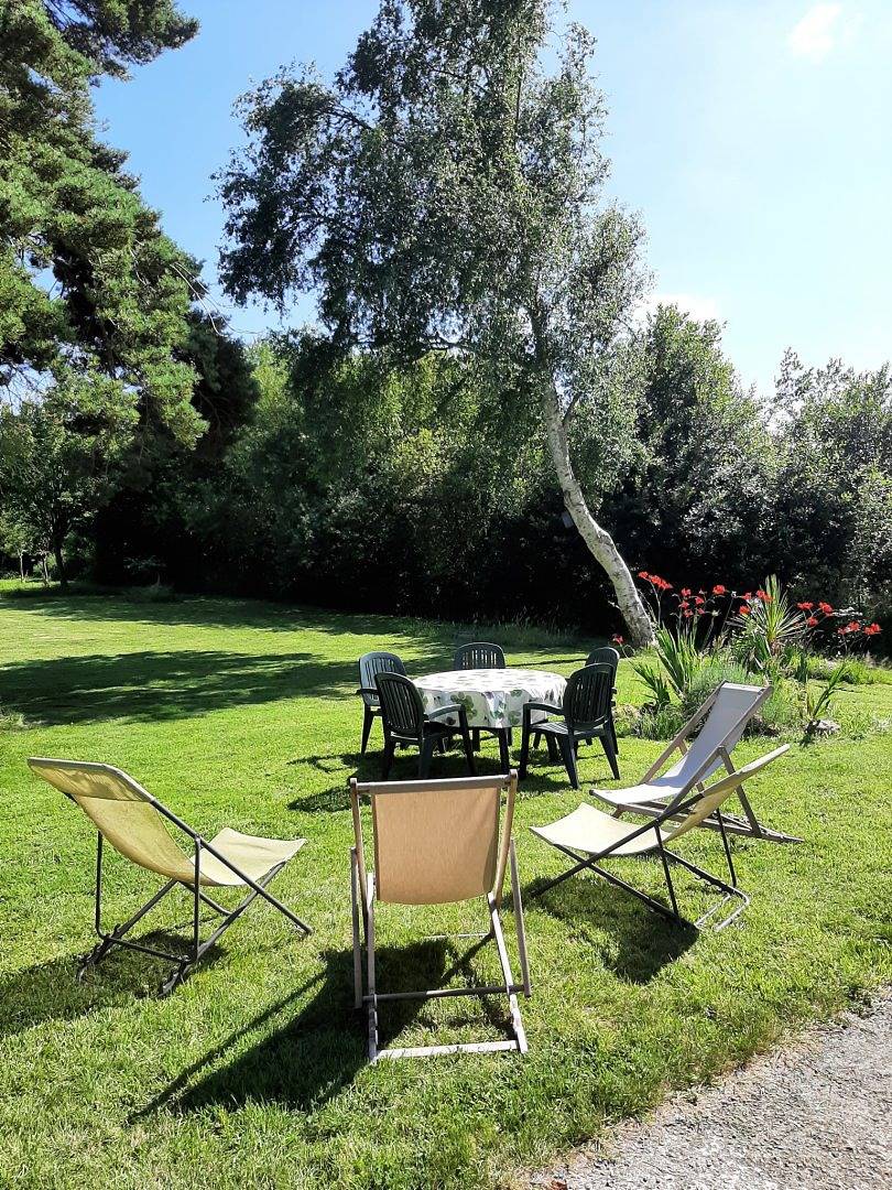 Ty Roses Trémières***jardin clos, proche plages commerces in Pordic, Côte de Goëlo