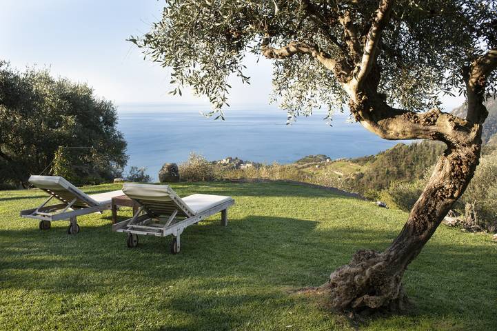 Villa per 10 persone, con panorama e giardino a Comune di Monterosso al Mare
