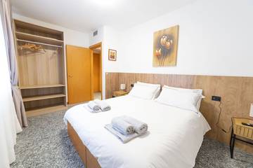 Holiday Rental for 5 People in Bergamo, Bergamo Province, Photo 4