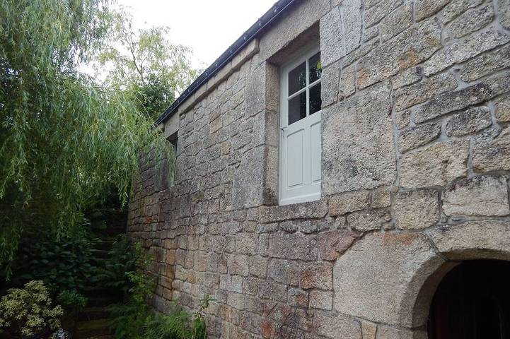 Gîte pour 2 personnes, avec jardin à Melrand