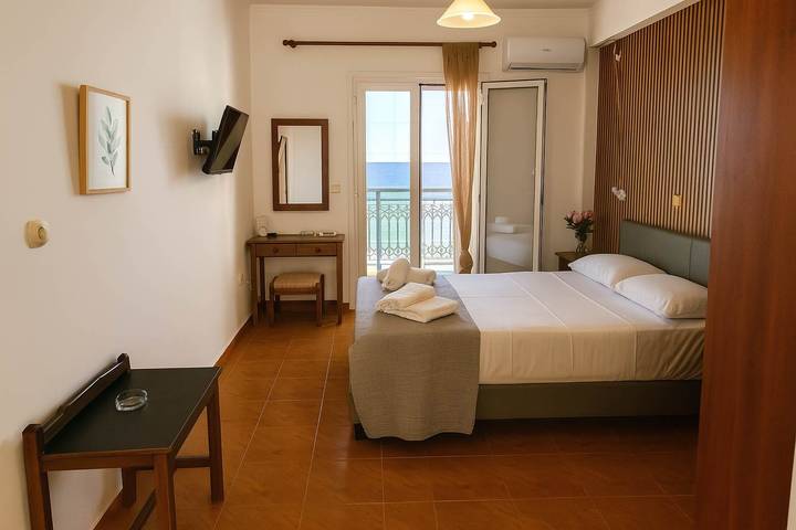 Gîte pour 2 personnes, avec balcon/terrasse dans Cythère - 3