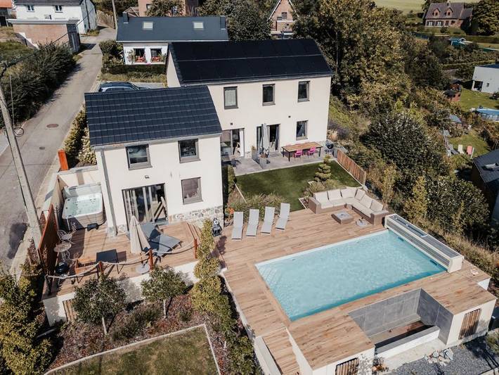 Location de vacances pour 4 personnes, avec Terrasse et Jardin ainsi que Piscine et Vue à Wanze