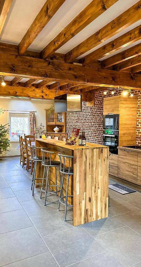 Location de vacances pour 7 personnes, avec jardin et terrasse, adapté aux familles à Beauraing - 3