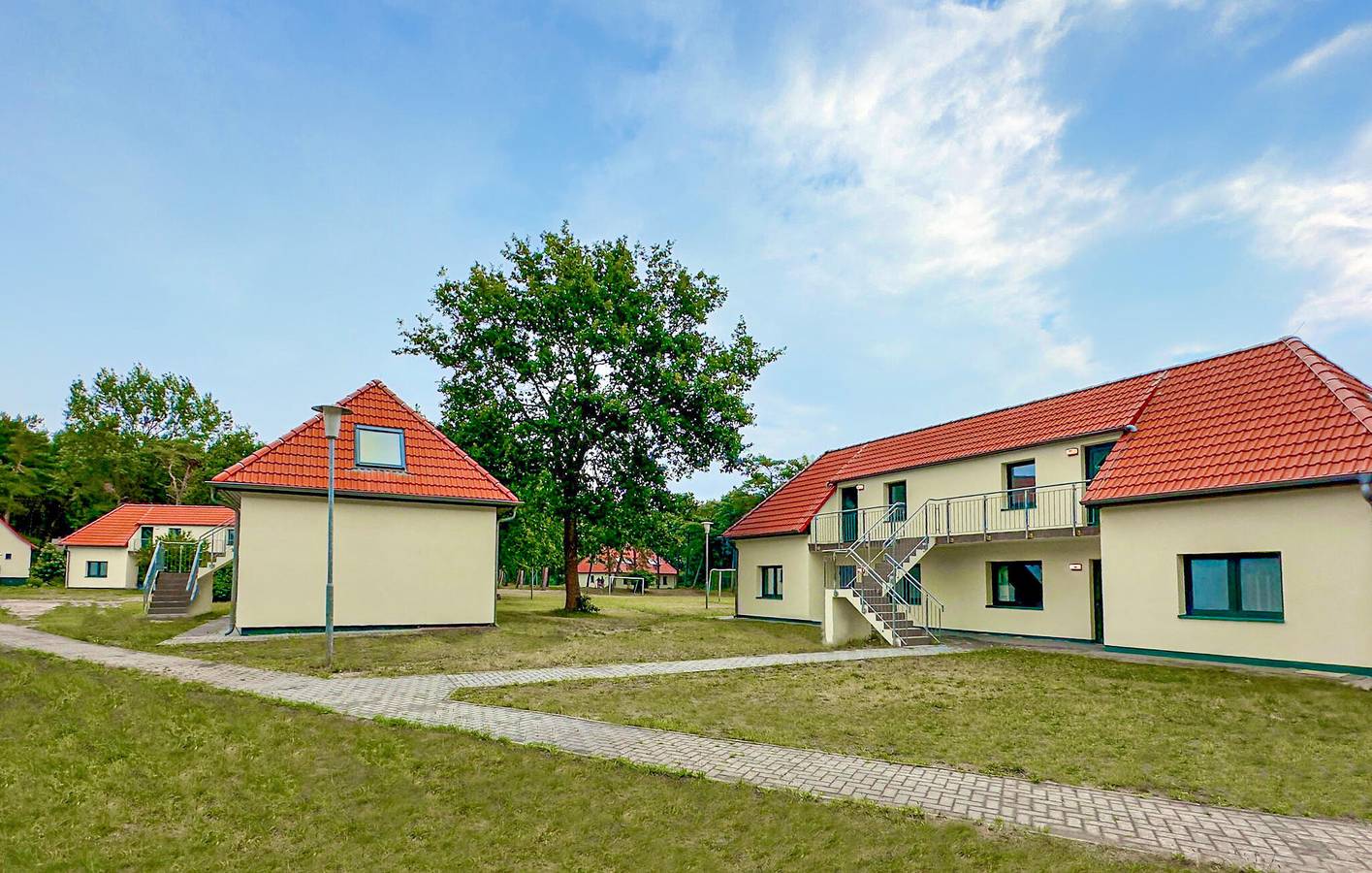 Ganze Ferienwohnung, Gemütliches Apartment am Strand mit Parkplatz und WiFi in Juliusruh, Rügen