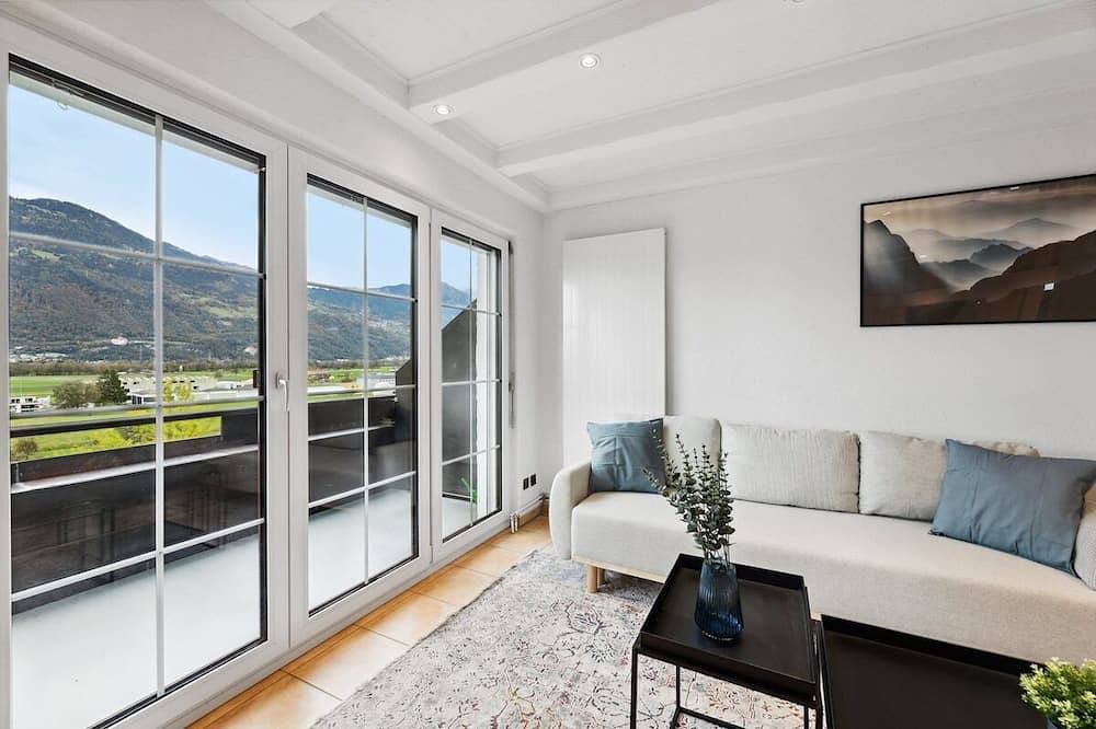 Ganze Wohnung, Vrbo Property in Sevelen, Kanton St. Gallen