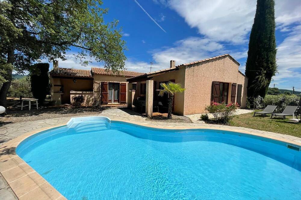 Charmante villa provençale de 3 chambres à 450m du centre de Flayosc in Flayosc, Région de Draguignan