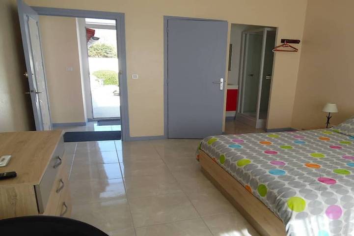 Gîte pour 2 personnes, avec jardin et piscine à Sallertaine - 4