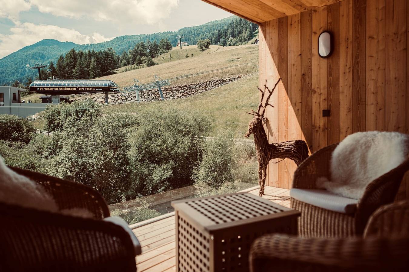 Chalet 'Chalet Ortles' mit Seeblick, privater Terrasse und Wlan in St. Valentin auf der Haide, Graun
