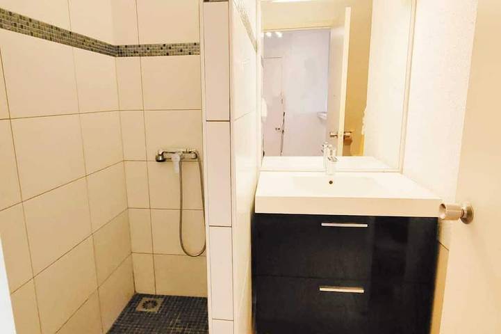 Gîte pour 2 personnes, avec jardin et jacuzzi dans Plage Chambre d'Amour - 4