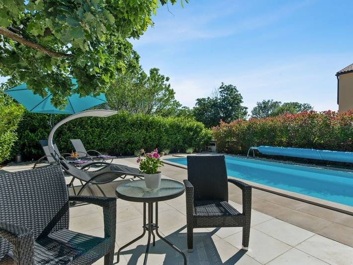 Villa in Barušić mit Schwimmbecken in Malinska-Dubašnica, Krk