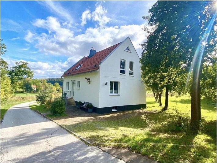 Ferienhaus für 8 Personen, mit Terrasse und Garten