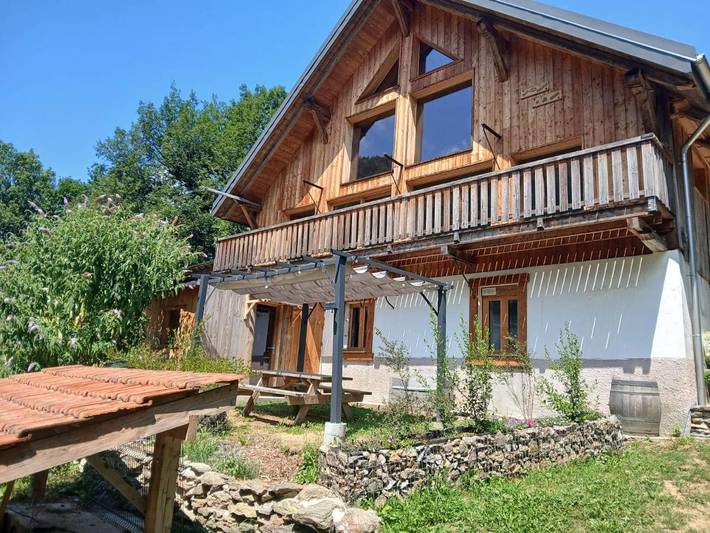 Gîte pour 4 personnes, avec vue et jardin à Queige - 2